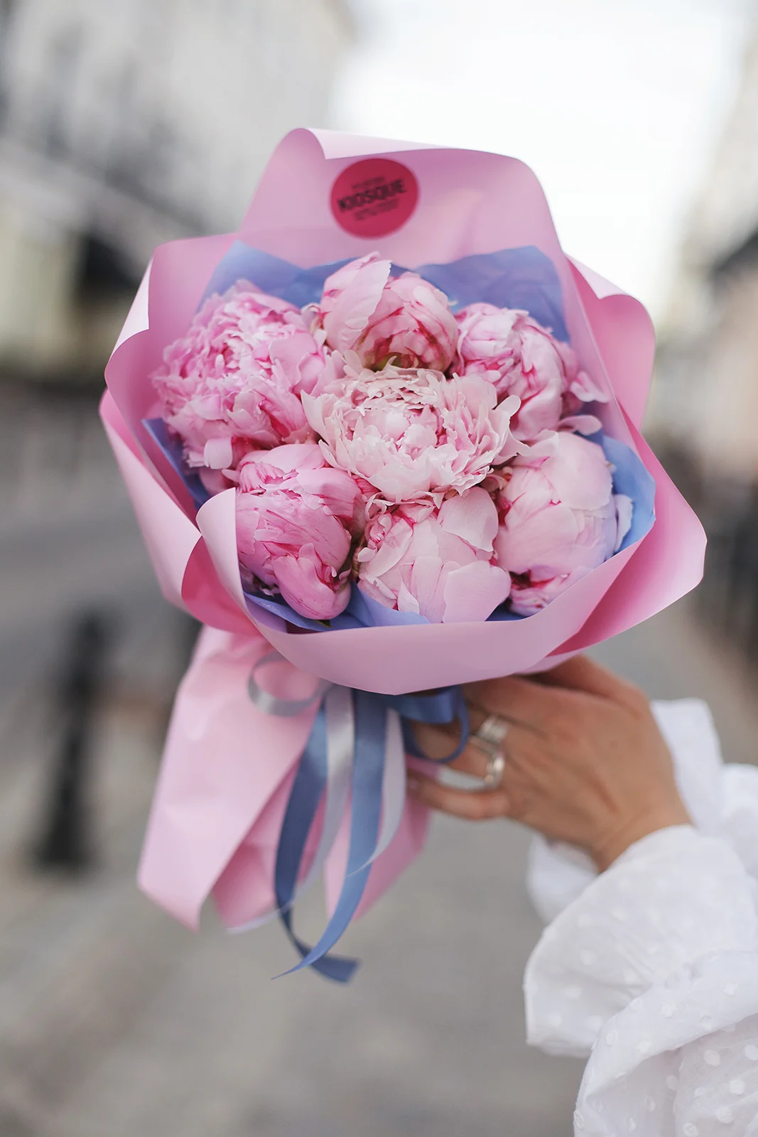 Пионы Сара Бернар