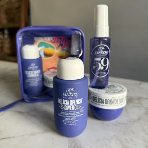 Набор Sol De Janeiro средство по уходу за телом Delícia Drench Jet Set